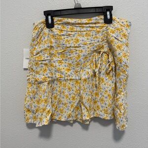 Forever 21 Yellow and White Bubble Mini Skirt Size Medium
